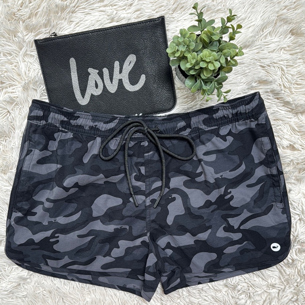 🎉HP🎉 Vineyard Vines Performance Camo Athletic Shorts 💗 Black,& Gray